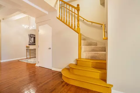 Entry Way - 40 E 9th St #1916D, Chicago, IL 60605 photo 1 of 4