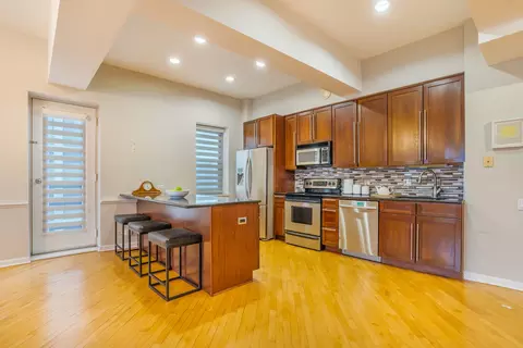 Kitchen - 40 E 9th St #1916D, Chicago, IL 60605 photo 1 of 1