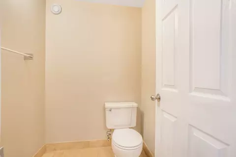 Bath - 40 E 9th St #1916D, Chicago, IL 60605 photo 3 of 6