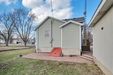 Exterior - 110 E Main St, Cabery, IL 60919 photo 7 of 7
