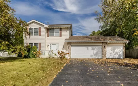 6038 Nimtz Rd, Loves Park, IL 61111