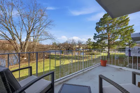 Exterior - 100 Deborah Ln #B26, Wheeling, IL 60090 photo 3 of 4