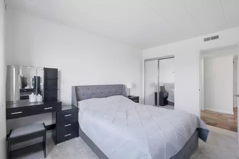 Bedroom - 100 Deborah Ln #B26, Wheeling, IL 60090 photo 2 of 2