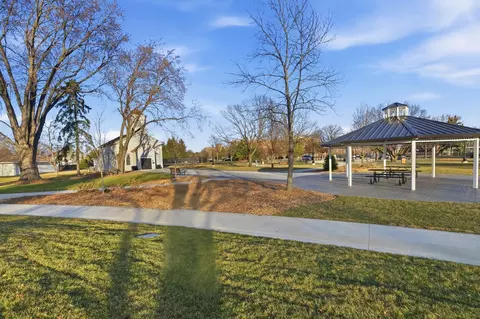 Other - 100 Deborah Ln #B26, Wheeling, IL 60090 photo 4 of 5