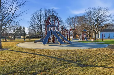 Other - 100 Deborah Ln #B26, Wheeling, IL 60090 photo 5 of 5