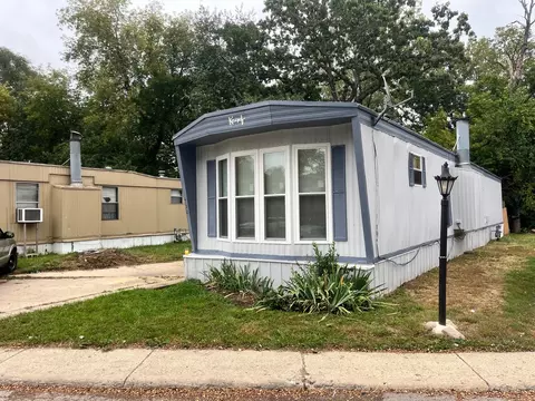 38455 N Sheridan Rd #732, Beach Park, IL 60087