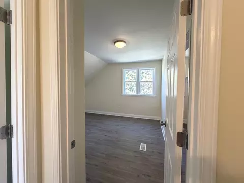 Entry Way - Undisclosed, Harvey, IL 60426 photo 6 of 6