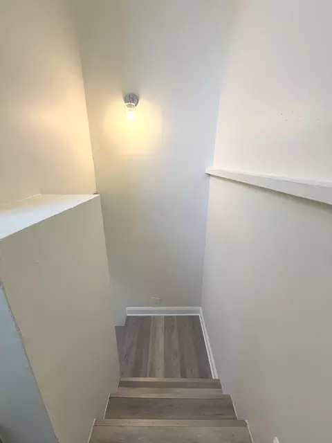 Entry Way - Undisclosed, Harvey, IL 60426 photo 2 of 6