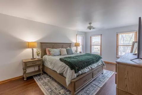 Bedroom - 5081 Adele Dr, Gurnee, IL 60031 photo 1 of 5