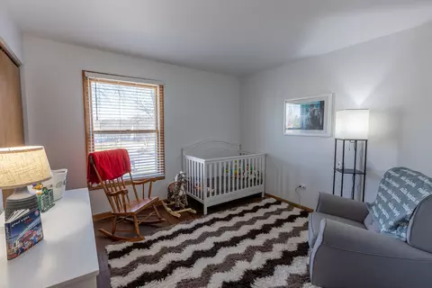 Bedroom - 5081 Adele Dr, Gurnee, IL 60031 photo 3 of 5
