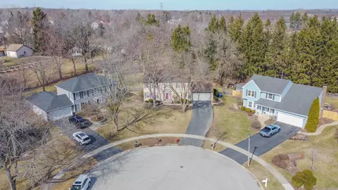 View/Area - 5081 Adele Dr, Gurnee, IL 60031 photo 3 of 7