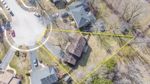 View/Area - 5081 Adele Dr, Gurnee, IL 60031 photo 5 of 7