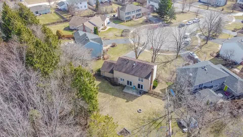 View/Area - 5081 Adele Dr, Gurnee, IL 60031 photo 4 of 7