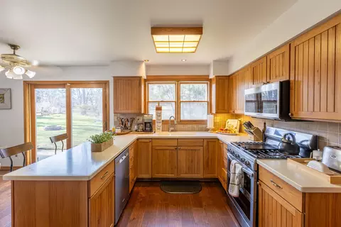 Kitchen - 5081 Adele Dr, Gurnee, IL 60031 photo 1 of 3