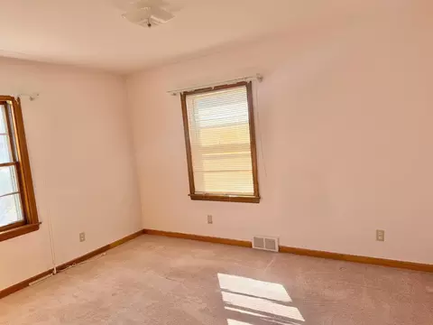 Bedroom - 719 12th St, Peru, IL 61354 photo 1 of 3