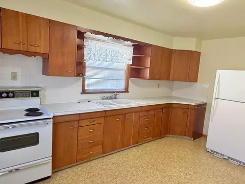 Kitchen - 719 12th St, Peru, IL 61354 photo 1 of 2
