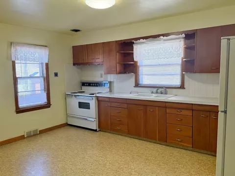 Kitchen - 719 12th St, Peru, IL 61354 photo 2 of 2