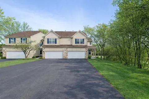 860 Amelia Ct, Grayslake, IL 60030
