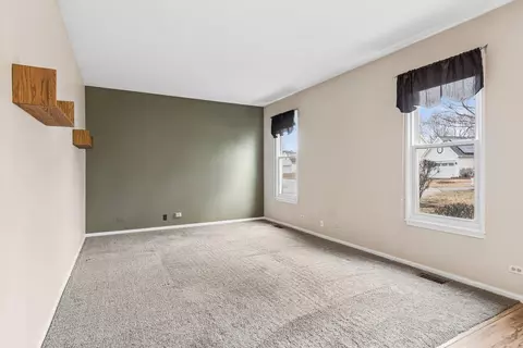 Living - 2100 Hammel Ave, Aurora, IL 60504 photo 3 of 3