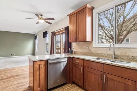 Kitchen - 2100 Hammel Ave, Aurora, IL 60504 photo 1 of 2