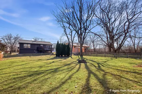 Exterior - 1210 S Broadway St, Mchenry, IL 60050 photo 5 of 5