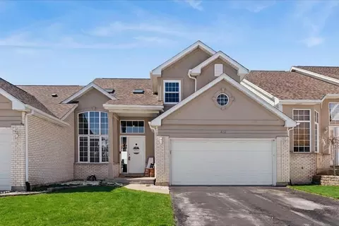 646 Aspen Dr, Romeoville, IL 60446