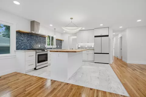 Kitchen - 1401 Searle Dr, Normal, IL 61761 photo 1 of 7