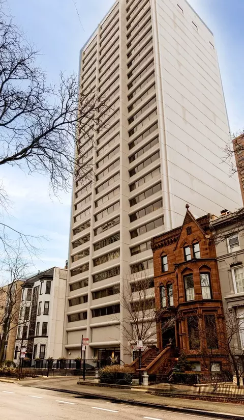 1415 N Dearborn St #17D, Chicago, IL 60610