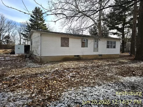 Exterior - 1803 Jackson St, Keithsburg, IL 61442 photo 6 of 12