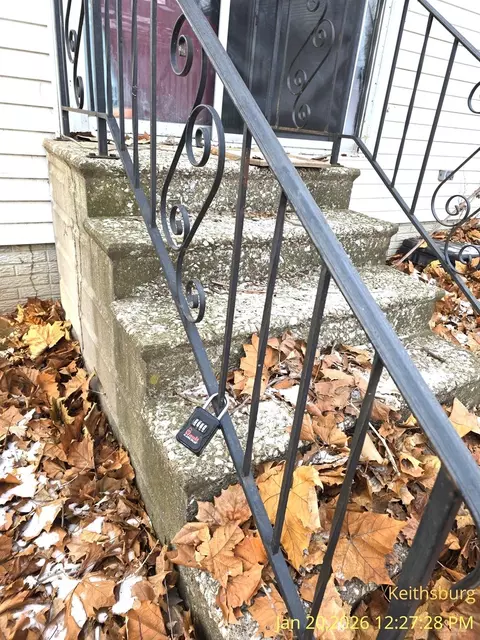 Exterior - 1803 Jackson St, Keithsburg, IL 61442 photo 8 of 12