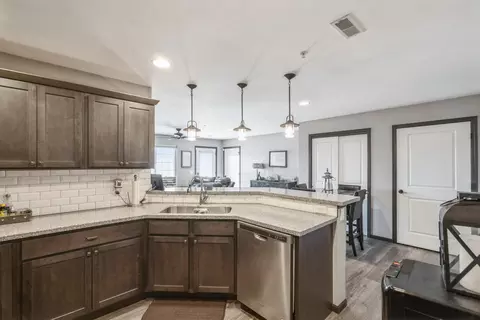 Kitchen - 420 E Franklin St #101, Eldridge, IA 52748 photo 3 of 3