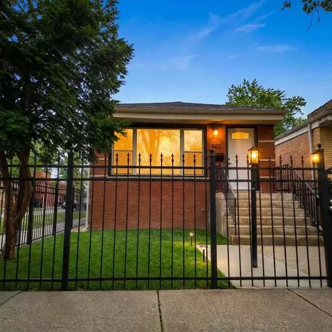 600 N Monticello Ave, Chicago, IL 60624