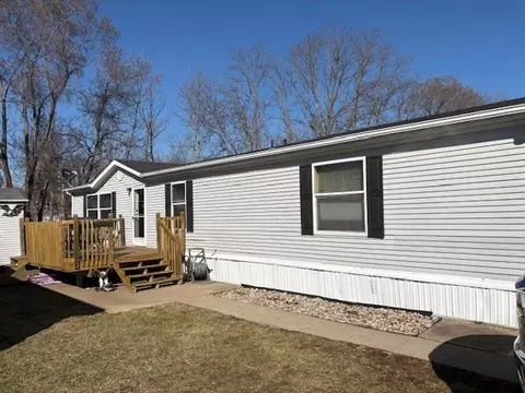 3515 44 Ave, Moline, IL 61265