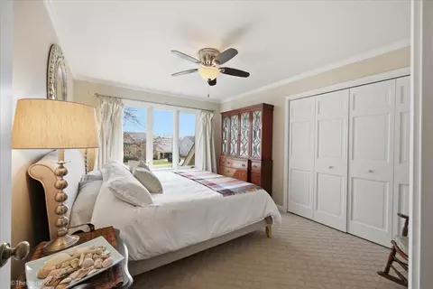 Bedroom - 121 Brighton Dr, Wheaton, IL 60189 photo 2 of 4