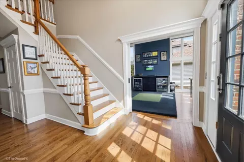 Entry Way - 121 Brighton Dr, Wheaton, IL 60189 photo 1 of 4
