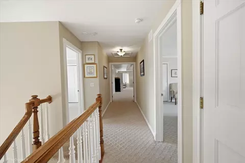 Entry Way - 121 Brighton Dr, Wheaton, IL 60189 photo 4 of 4