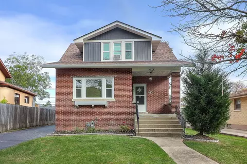 613 S Summit Ave, Villa Park, IL 60181