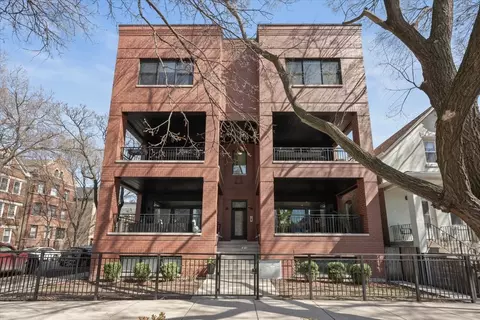 2165 N Claremont Ave #1S, Chicago, IL 60647