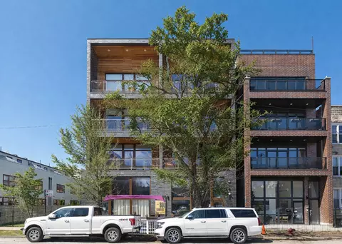 934 N California Ave #2S, Chicago, IL 60622