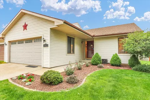2602 Covington Dr, Champaign, IL 61822