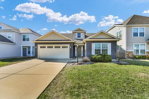 407 Bardeen Ln, Champaign, IL 61822