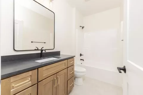 Bath - 2538 Marble Rd, Normal, IL 61761 photo 1 of 5