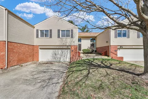 Exterior - 27 Fields E #0, Champaign, IL 61822 photo 1 of 8