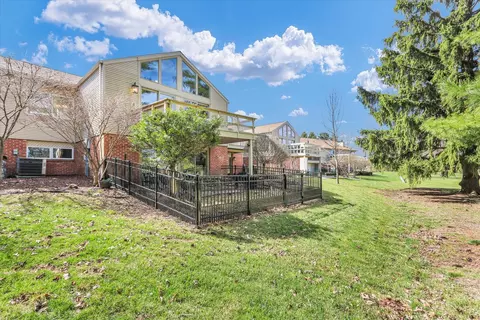 Exterior - 27 Fields E #0, Champaign, IL 61822 photo 6 of 8