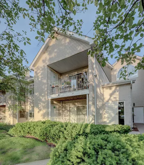 764 N Gary Ave #110, Carol Stream, IL 60188