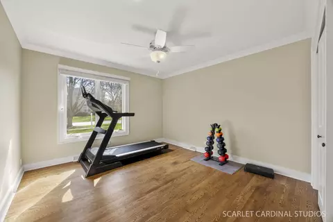 Bedroom - 320 Oakwood Ct, Wheaton, IL 60189 photo 4 of 4