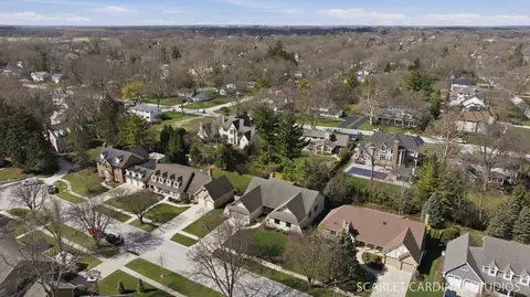 View/Area - 320 Oakwood Ct, Wheaton, IL 60189 photo 4 of 10