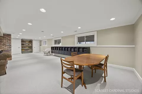 Other - 320 Oakwood Ct, Wheaton, IL 60189 photo 6 of 9