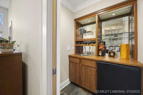 Other - 320 Oakwood Ct, Wheaton, IL 60189 photo 1 of 9