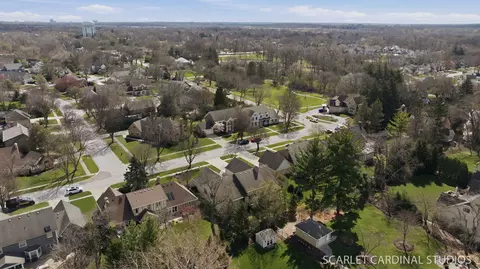 View/Area - 320 Oakwood Ct, Wheaton, IL 60189 photo 10 of 10